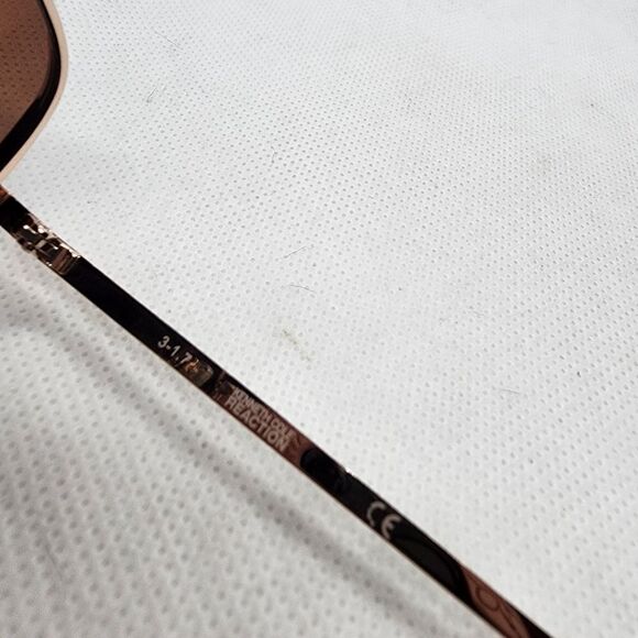 Kenneth Cole Reaction Gold & White Sunglasses - Picture 13 of 14
